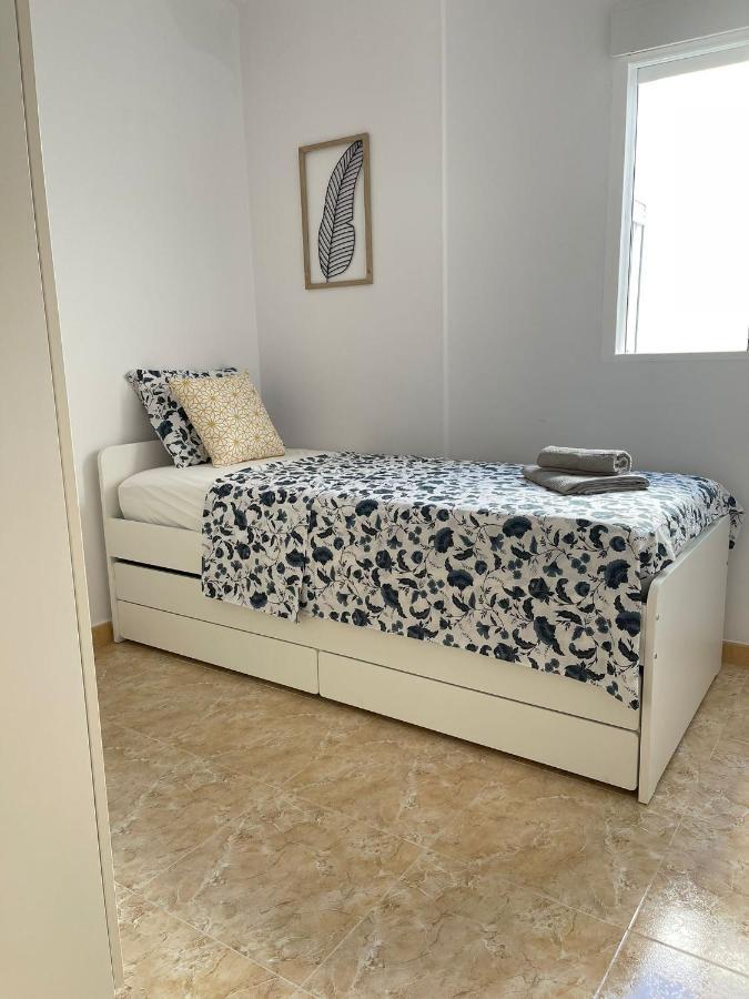 Uim Mediterraneo Atico Poeta 8 Wifi Puerto de Sagunto Luaran gambar