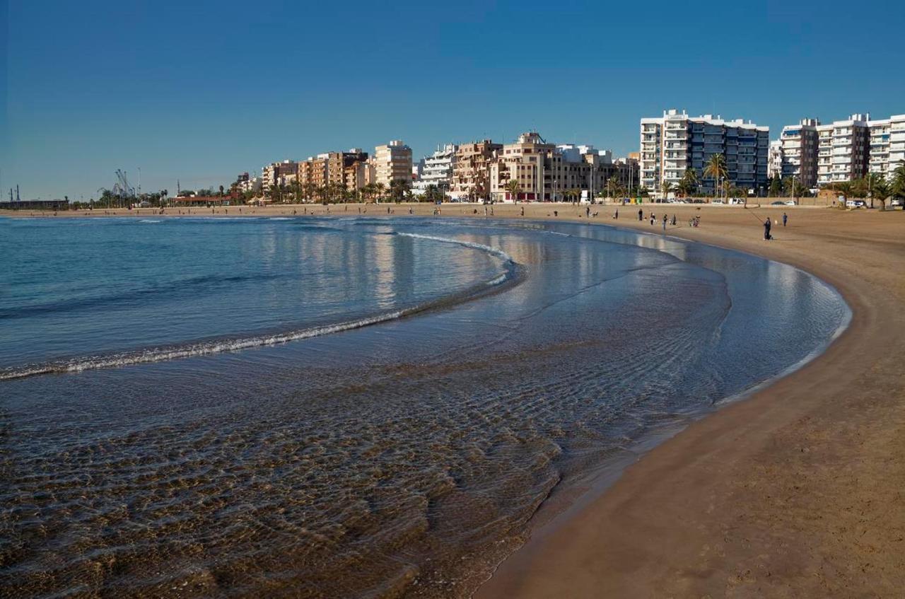 Uim Mediterraneo Atico Poeta 8 Wifi Puerto de Sagunto Luaran gambar